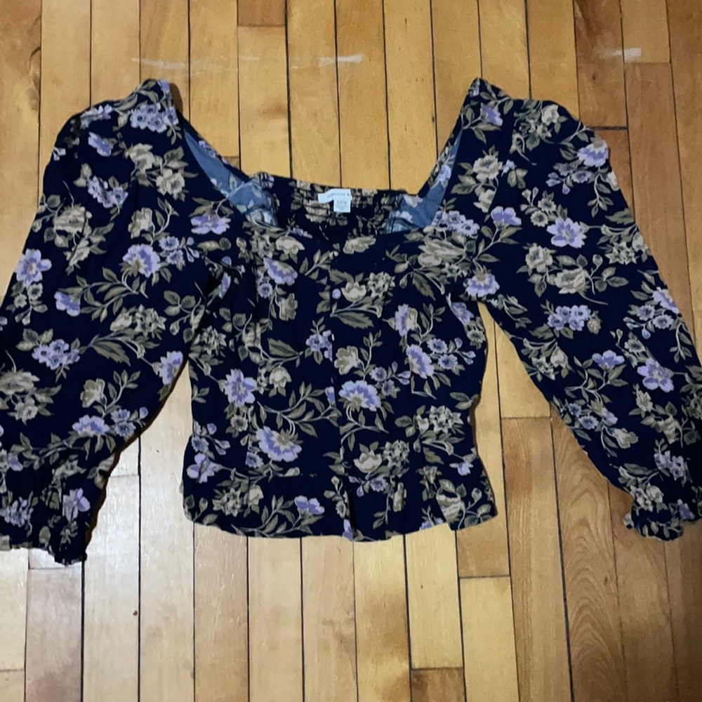 American Eagle Navy Floral Blouse